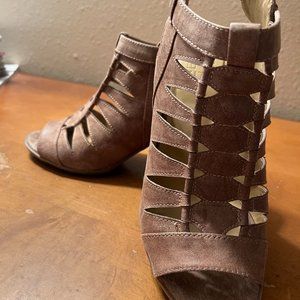 Naturalizer Gladiator Sandal - Talan Latte